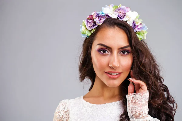 Young arabic woman in white sexy dress — Stock Photo, Image