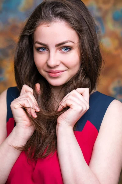 Brunette Femme cheveux beauté portrait — Photo