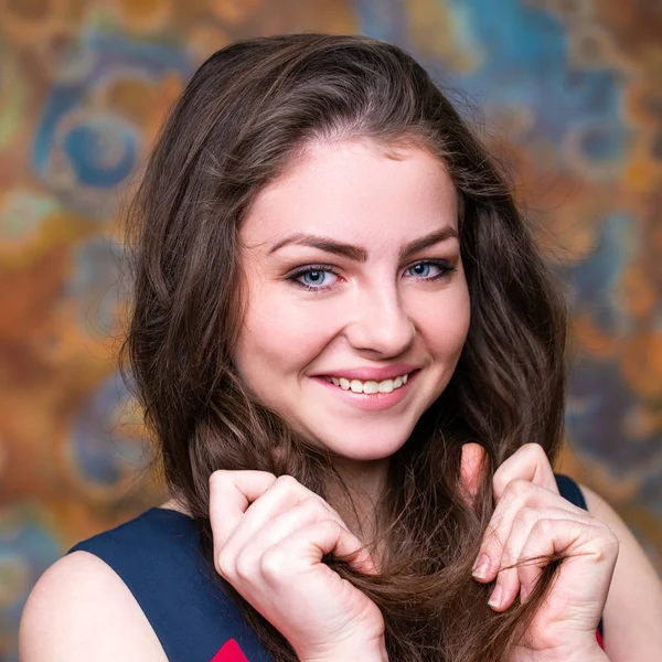 Brunette vrouw haar schoonheid portret — Stockfoto