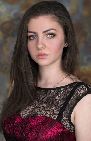 Brunette vrouw haar schoonheid portret — Stockfoto