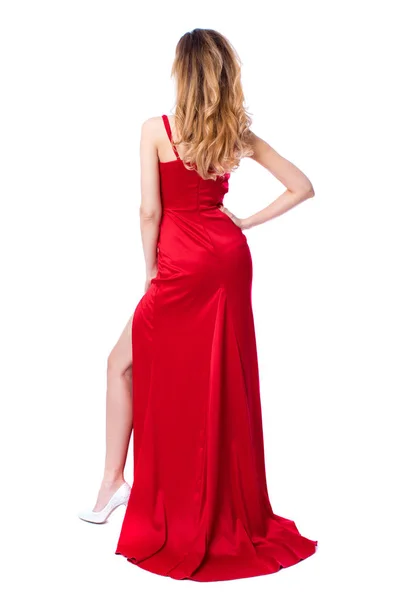 赤いドレスの若い美しい幸せなブロンドの女性 — ストック写真