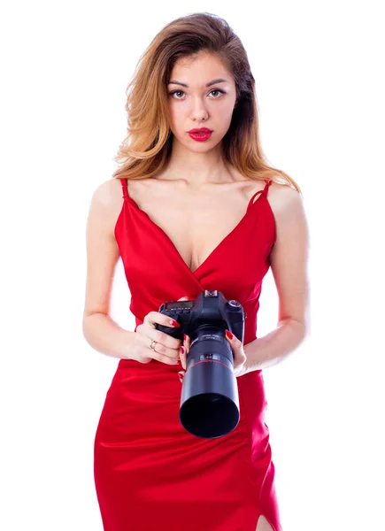 Beyaz backg izole kamera tutan mutlu fotoğrafçı kadın — Stok fotoğraf
