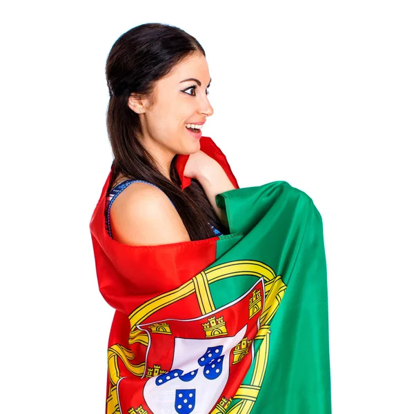 Jeune femme tenant un grand drapeau du Portugal — Photo