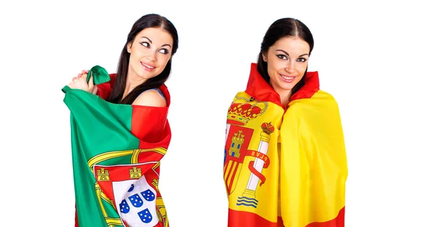 Дві сестри дівчаток - Португалія та Іспанія - друзі назавжди — стокове фото