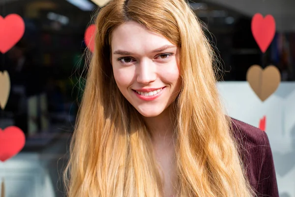 Portrait close up of young beautiful blonde woman — Stock Photo, Image