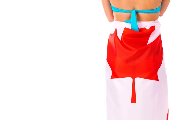 Detail. Krásná bruneta žena držící Velká kanadská vlajka — Stock fotografie