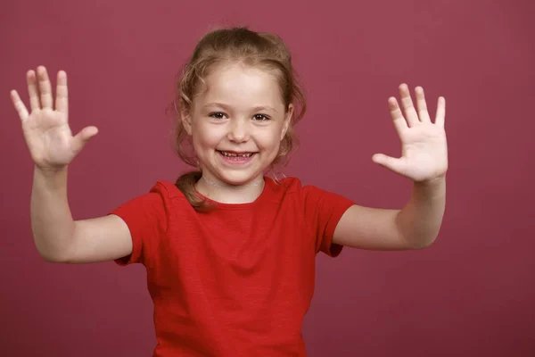 Beautiful blonde little girl — Stock Photo, Image