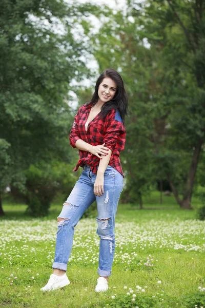 Full length portrait of a young beautiful woman — Stock Photo, Image