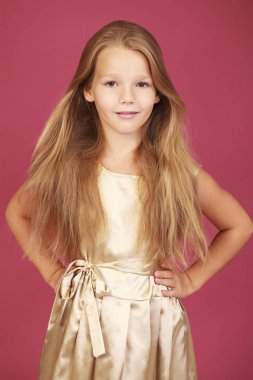 güzel sarışın kız