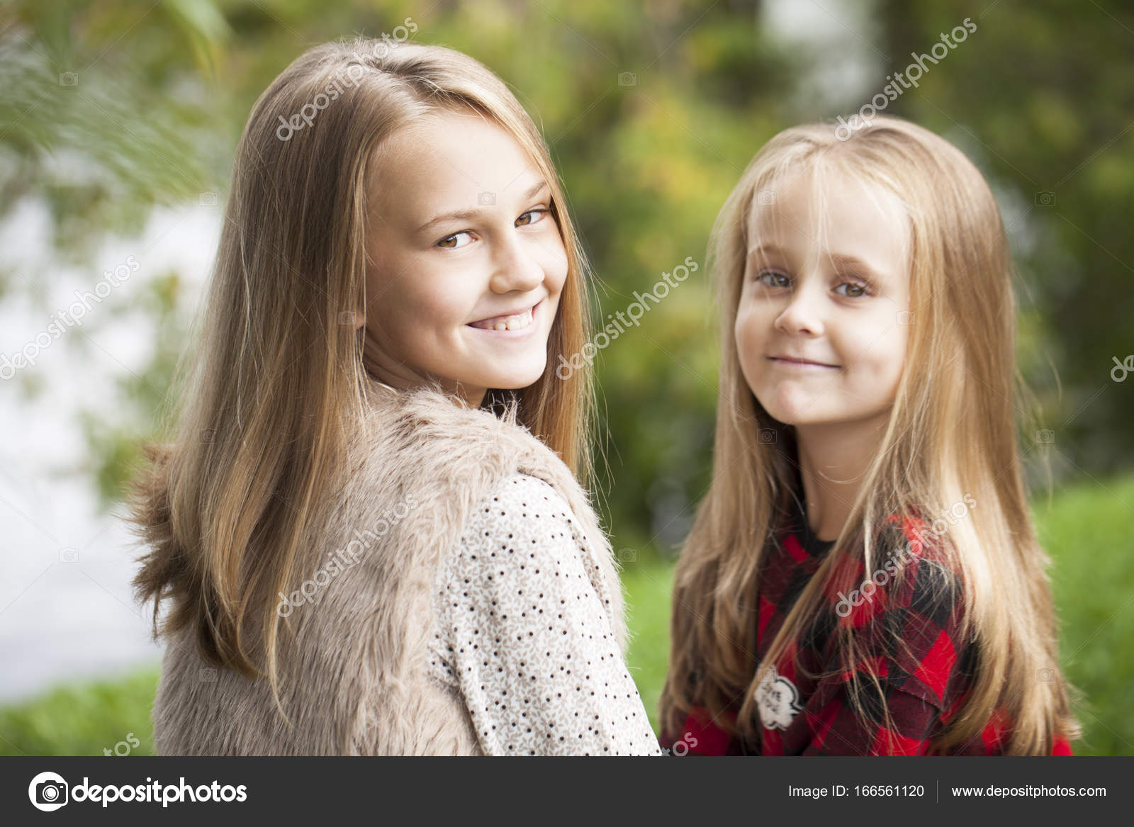 chicas dos hermanas