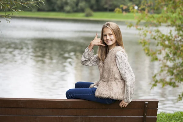 Nenne mich ein hübsches kleines Mädchen — Stockfoto