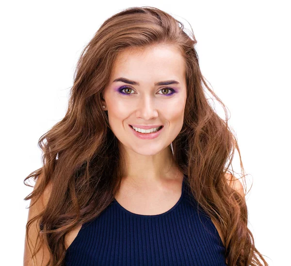 Mutlu güzel esmer kadın