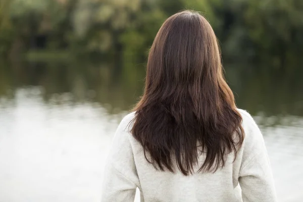 Brunetka, model piękna włosów — Zdjęcie stockowe