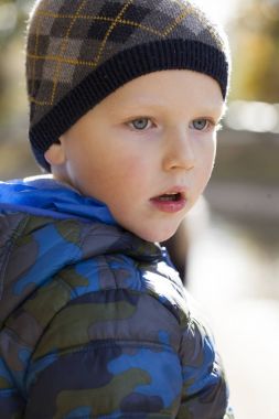 Güzellik sonbahar Park küçük çocuk