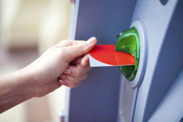 Female Arms Take Cash Atm Close — Stock Photo, Image