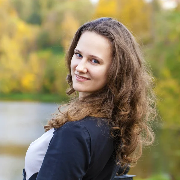 Portrait of beautiful young happy woman — Stock Photo, Image