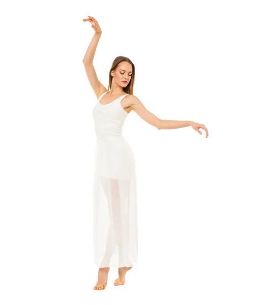 Portret w pełnej długości, Młoda szczupła kobieta w białej sukni — Zdjęcie stockowe