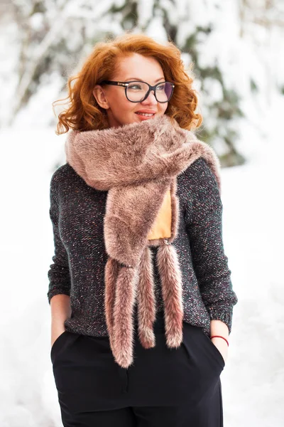 Adult beautiful woman in woolen sweater and mink scarf — Stock Photo, Image