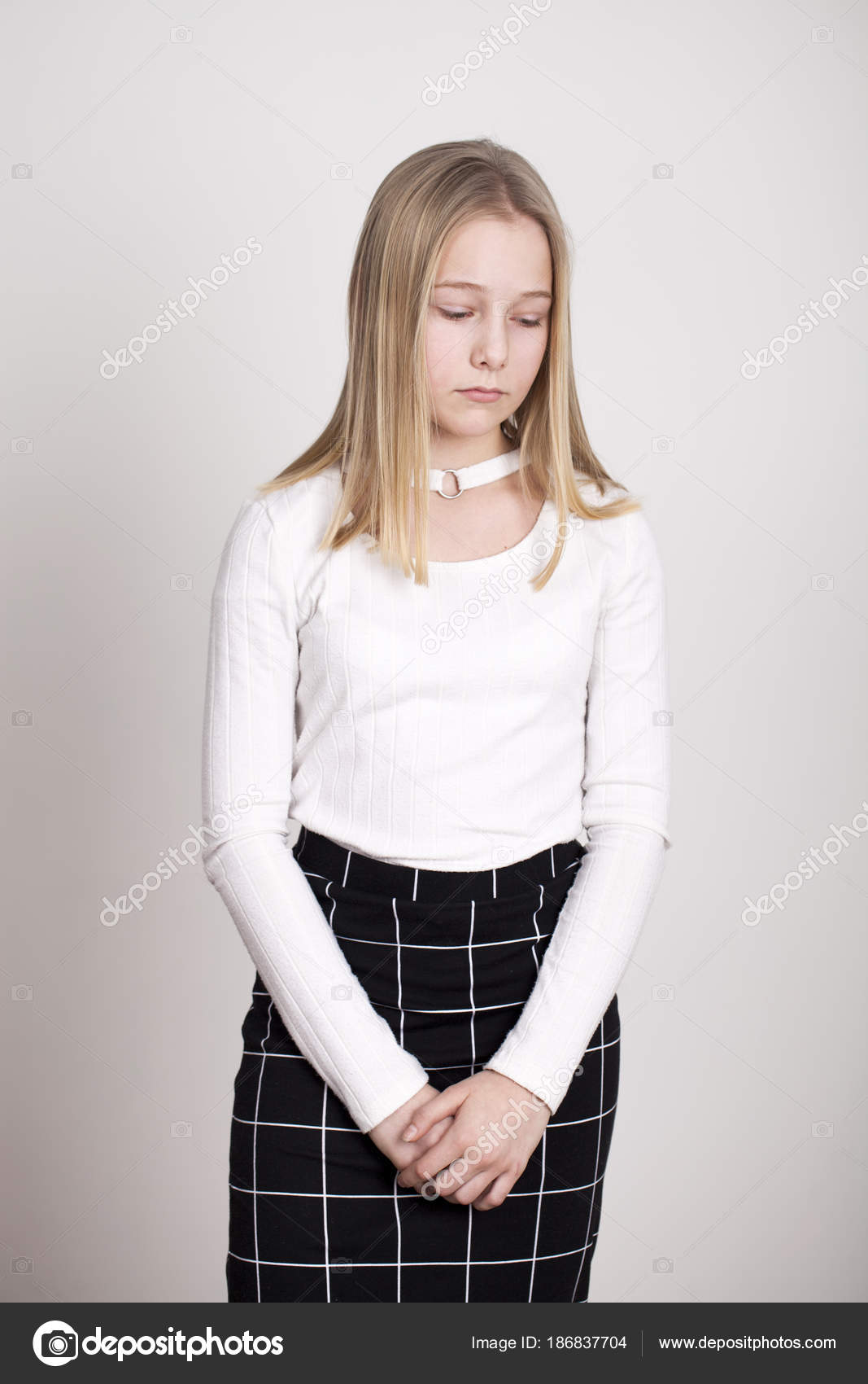 Young-Schoolgirl Pics