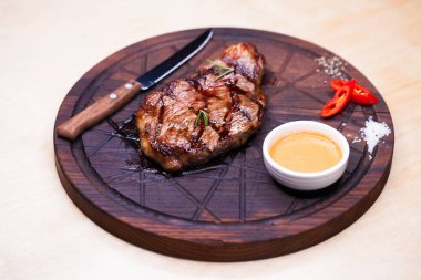 Restoran yemek - sığır eti biftek 