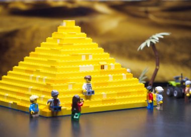 Rusya, 12 Nisan 2018. Oluşturucu Lego Classic - Minifigurki l