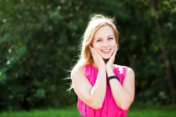 Portrait close up of young beautiful blonde woman — Stock Photo, Image