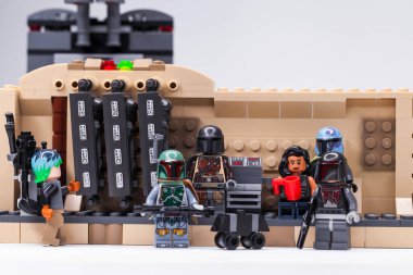 Rusya, Samara, 15 Şubat 2020 - Lego Yıldız Savaşları Minyatürleri - Ödül Avcıları, Boba Fett ve Mandalorian