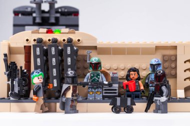 Rusya, Samara, 15 Şubat 2020 - Lego Yıldız Savaşları Minyatürleri - Ödül Avcıları, Boba Fett ve Mandalorian