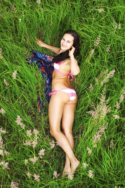 Young Beautiful Sexy Girl Red Bathing Suit Lying Grass Top — Stock Photo, Image