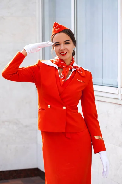 Russia Samara August 2019 Beautiful Stewardess Dressed Official Red Uniform — Stock fotografie