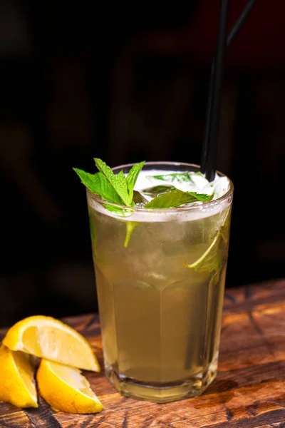 Restaurangrätt Alkoholhaltig Cocktail Glas — Stockfoto