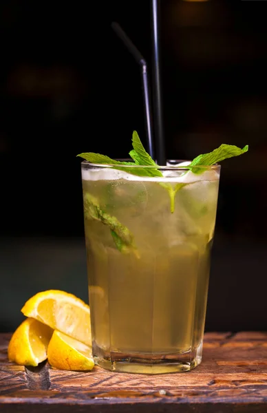 Restaurantgericht Alkoholischer Cocktail Glas — Stockfoto