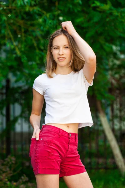 Portrait Young Beautiful Blonde Girl White Shirt Red Jeans Shorts — Stock Photo, Image