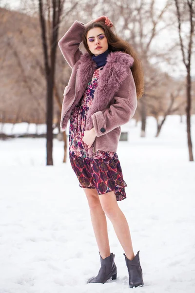 Portrait Young Beautiful Teenager Girl Winter Park — Stock Photo, Image