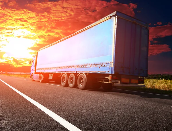 Truck driving towards — Stock Photo, Image