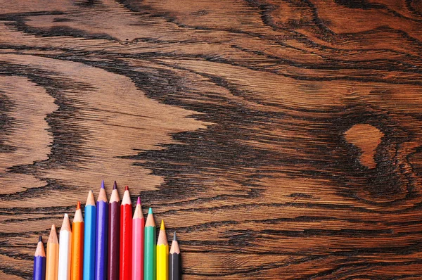 Nombreux Crayons Couleur Sur Table Bois Sombre — Photo