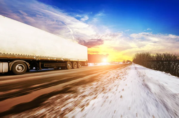 White Truck White Trailer Space Text Driving Fast Winter Countryside — Stock Photo, Image
