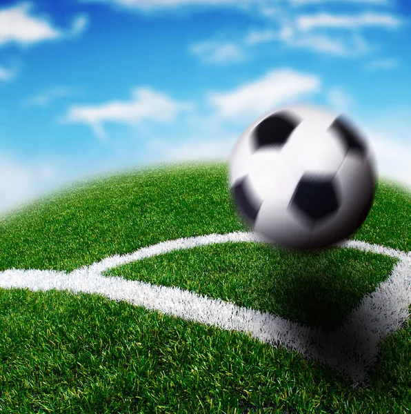 Voetbalveld Hoek Met Zwart Witte Bal Beweging Tegen Wazig Blauwe — Stockfoto