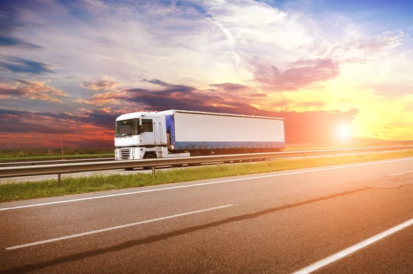 Big White Truck Trailer Space Text Countryside Road Sky Sunset — Stock Photo, Image
