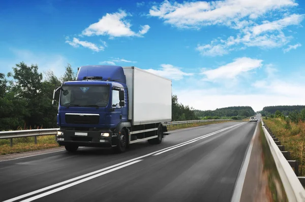 Boxed Truck Space Text Driving Fast Countryside Road Blue Sky — Stock Photo, Image