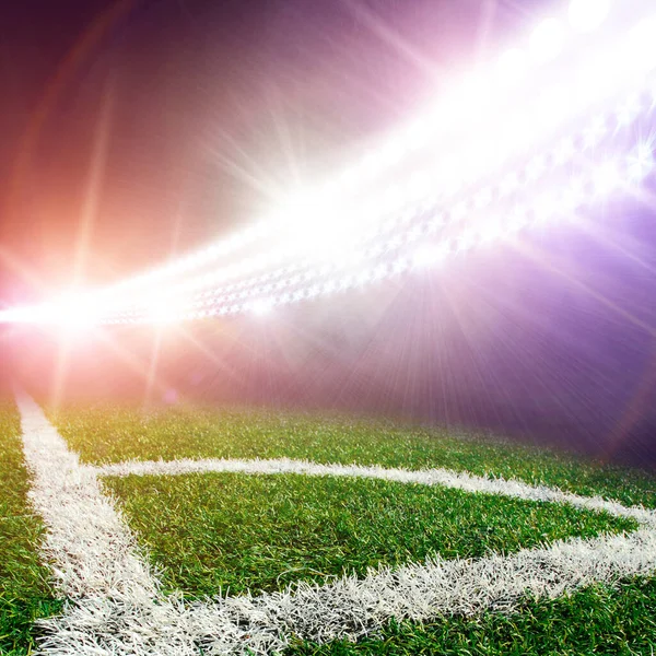 Fußballstadionecke Mit Feld Aus Grünem Gras Und Hellen Lichtern Mit — Stockfoto