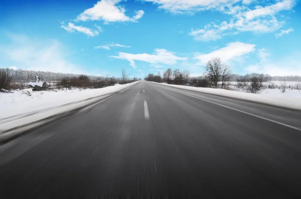 Leere Winterlandschaft Straße Bewegung Mit Bäumen Und Weißem Schnee Vor — Stockfoto