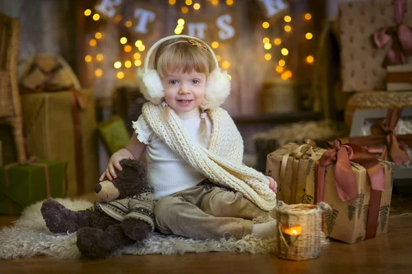 Noel arifesi, küçük kız — Stok fotoğraf