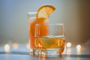 Açık renkli Alkol içkiler 