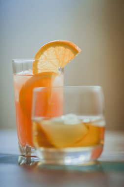 Açık renkli Alkol içkiler 