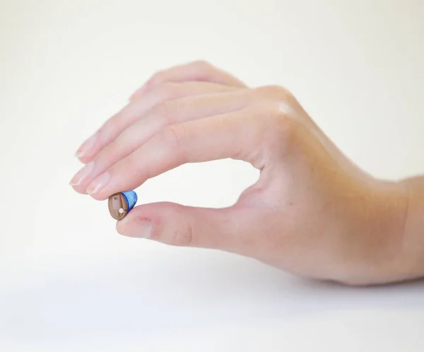 Very Small Hearing Aid Female Hand — Stock Photo, Image