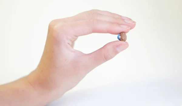 Very Small Hearing Aid Female Hand — Stock Photo, Image