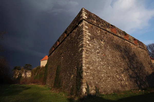 Uzhgorod castle. Transcarpathia Ukraine. — Stock Photo, Image