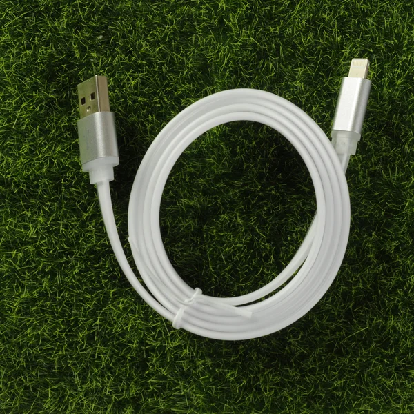 Cargador de cable USB — Foto de Stock