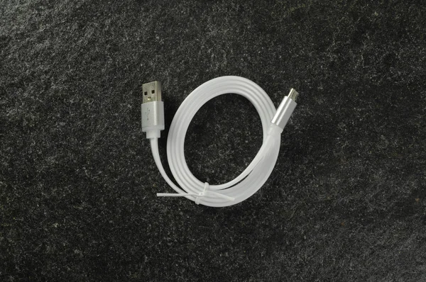 USB-кабель зарядний — стокове фото